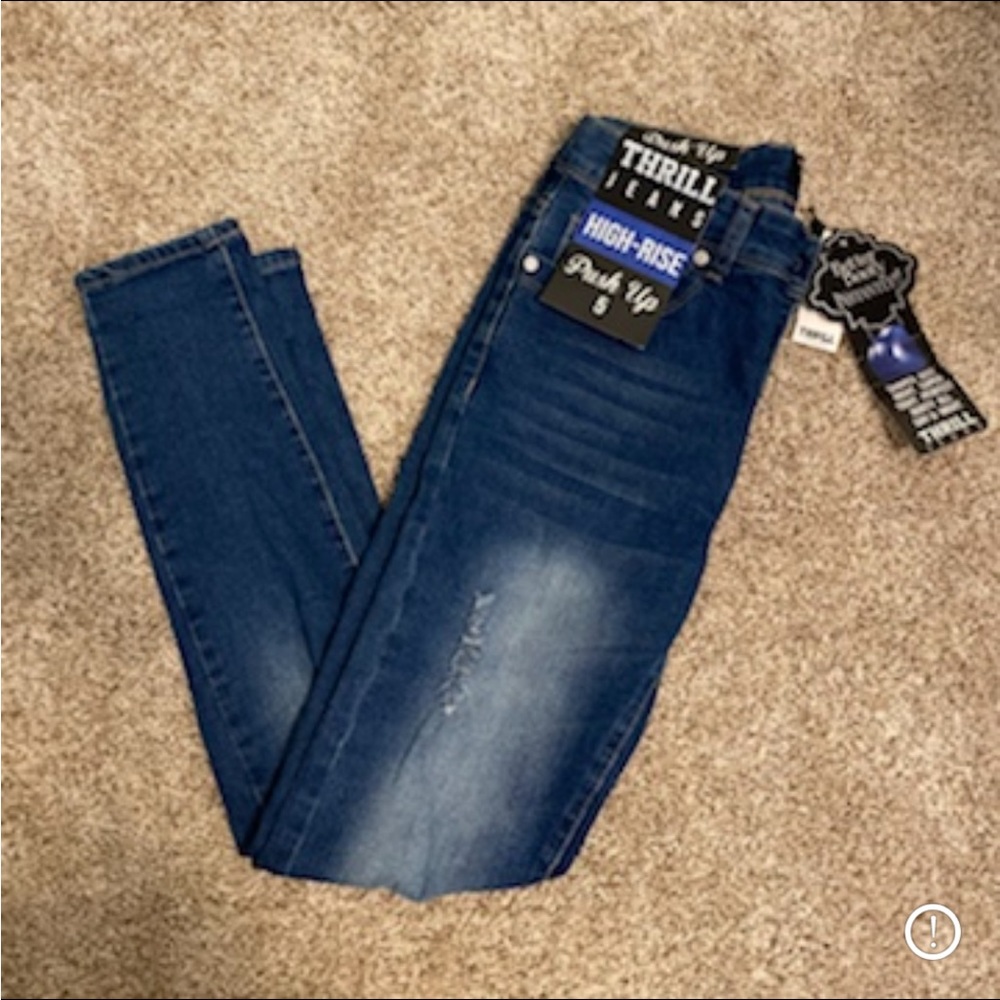 NWT High Rise Thrill Jeans - Picture 6 of 7